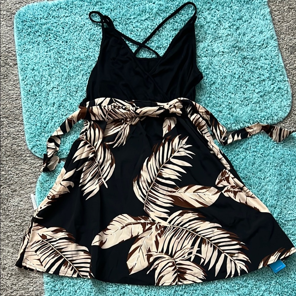 Cupshe Black Tropical Leaf A-Line Dress with Brown and Cream Print